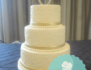 vancouver wedding cake, piped wedding cake, monogram, sharma wedding, indian wedding cake