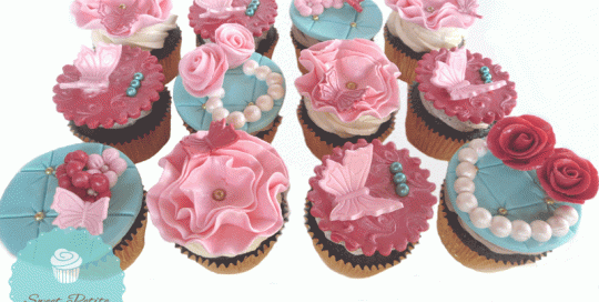 fondant roses, fondant pearls, fondant butterflies, wedding cupcakes vancouver